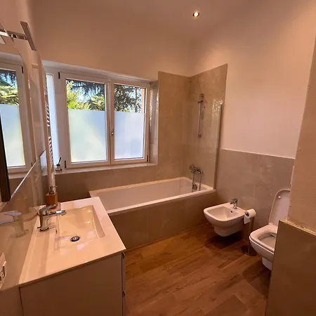 Villa Vista - Villla Giulia 5 Min Loopafstand Tot Het Porto Valtravaglia