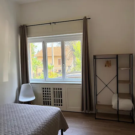 Vista - Villla Giulia 5 Min Loopafstand Tot Het Apartment