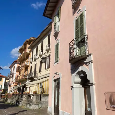 Vista - Villla Giulia 5 Min Loopafstand Tot Het Apartment Porto Valtravaglia