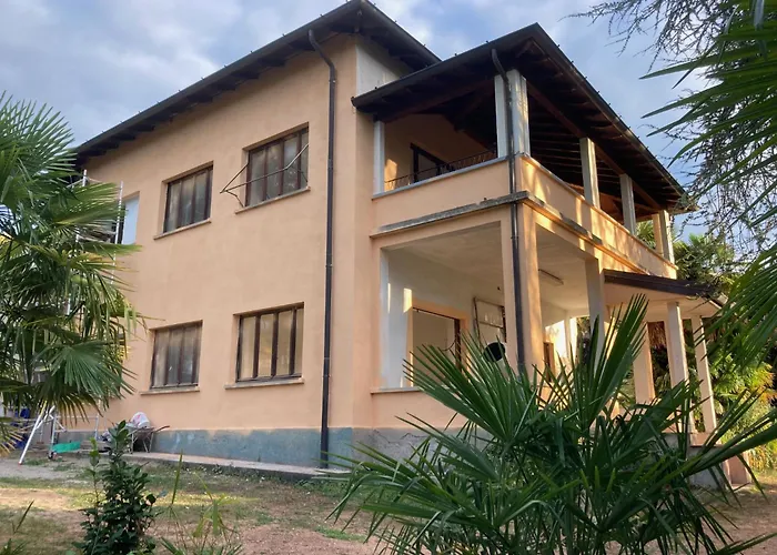 Vista - Villla Giulia 5 Min Loopafstand Tot Het Porto Valtravaglia