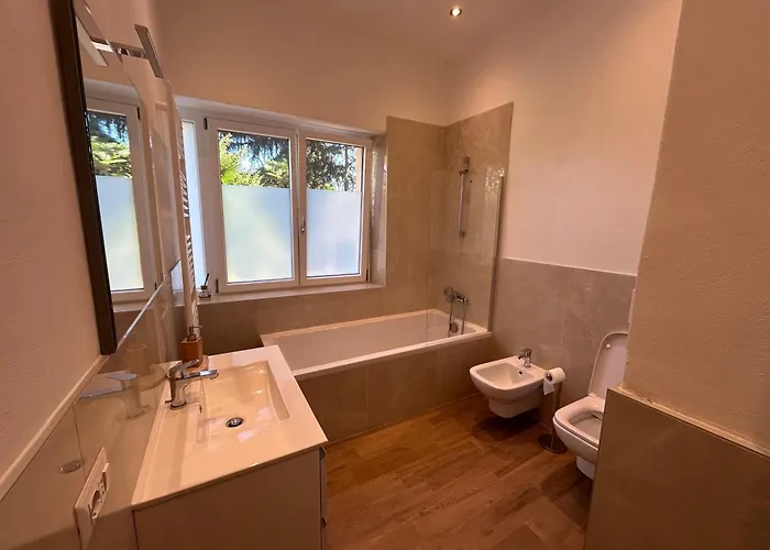 Willa Vista - Villla Giulia 5 Min Loopafstand Tot Het Porto Valtravaglia