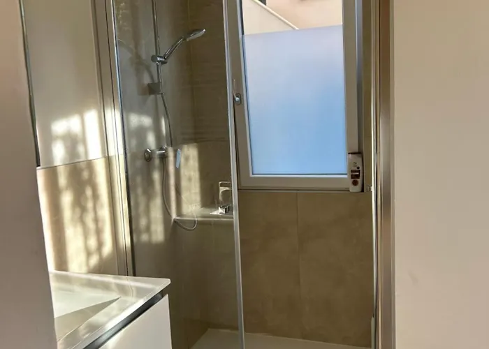 Vista - Villla Giulia 5 Min Loopafstand Tot Het Villa Porto Valtravaglia